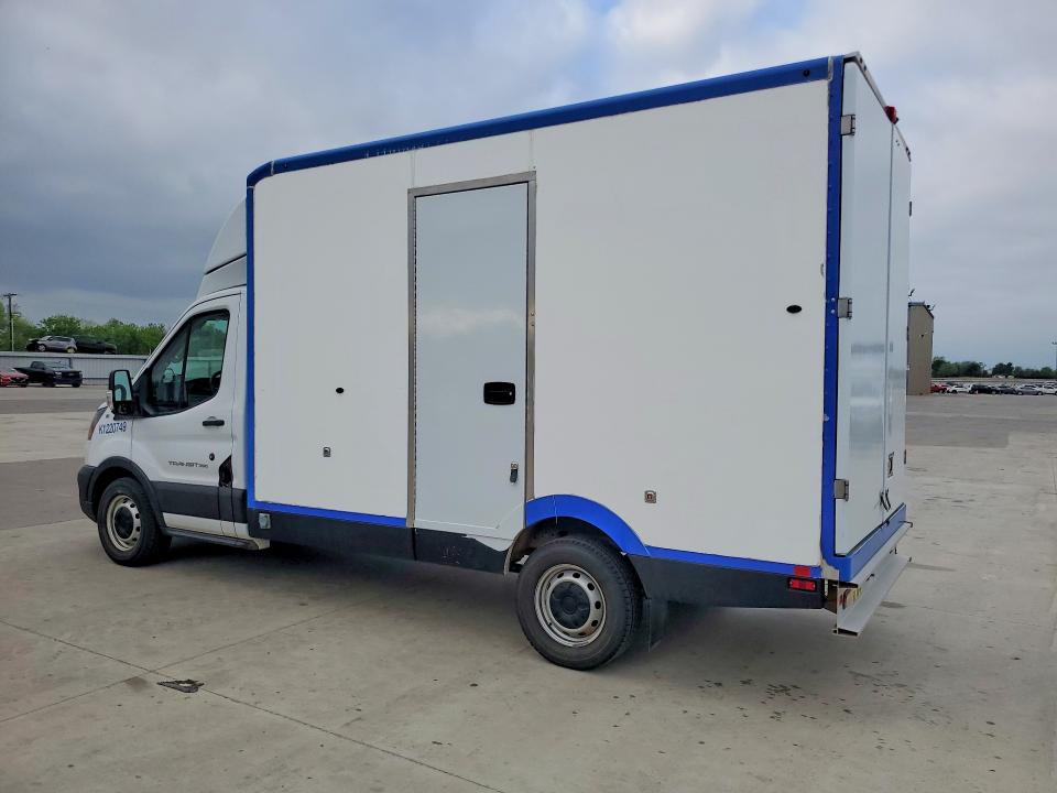 2022 Ford Transit VIN 1FDBW5Z89NKA01720 COPART salvage auction — NORMAL WEAR, TX - CERTIFICATE OF TITLE, sold $17,000 on 2026-07-30 (photo 2)