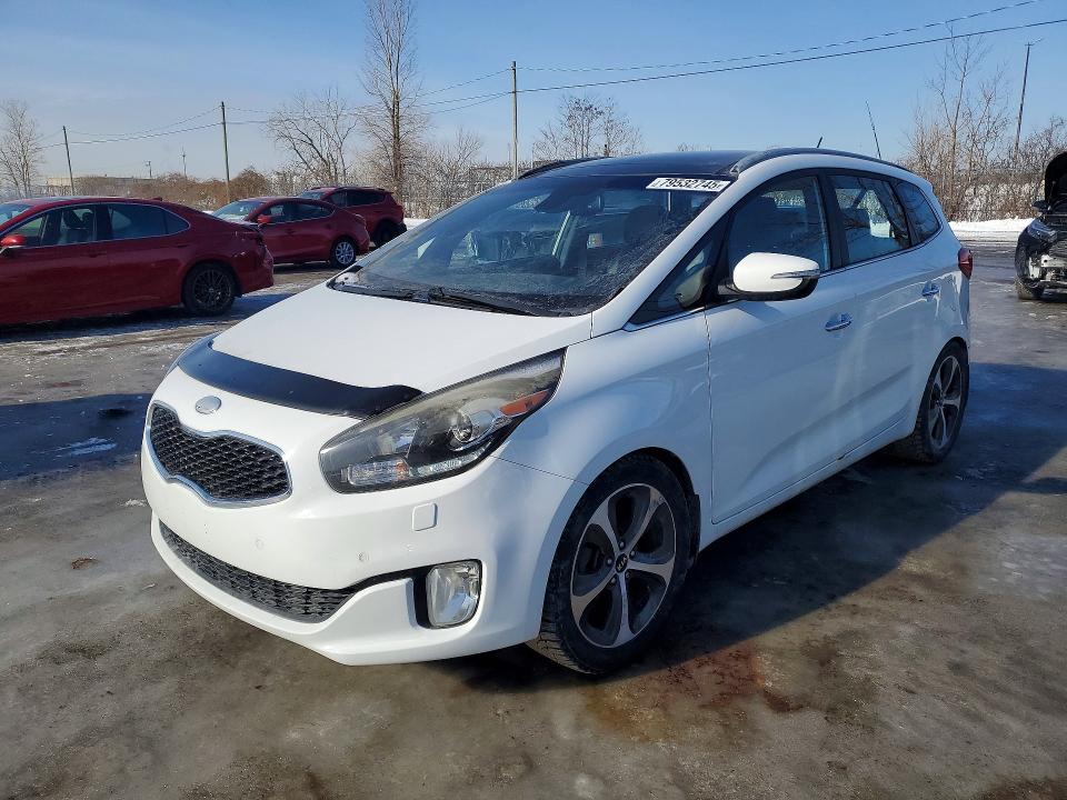 2014 Kia Rondo VIN KNAHU8A32E7053454 COPART salvage auction — MINOR DENT/SCRATCHES, Qc - Gravement Accidente, sold $1,650 on 2026-07-21 (photo 1)