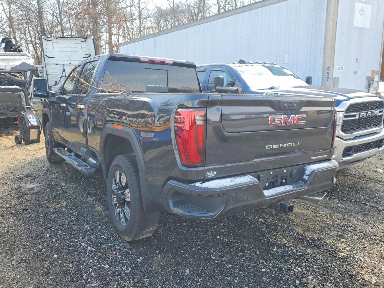 2025 Gmc VIN 1GT4URE78SF370953 COPART salvage auction — Side, NJ - CERT OF TITLE-SALVAGE (P), sold $29,000 on 2026-05-06 (photo 2)