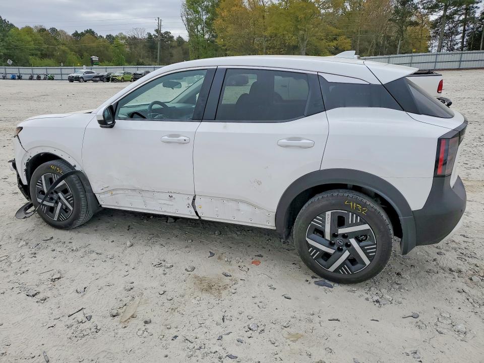 2025 Nissan Kicks VIN 3N8AP6CA5SL301543 COPART salvage auction — SIDE, Ga - Cert Of Title-Salvage, sold $8,600 on 2026-07-27 (photo 2)