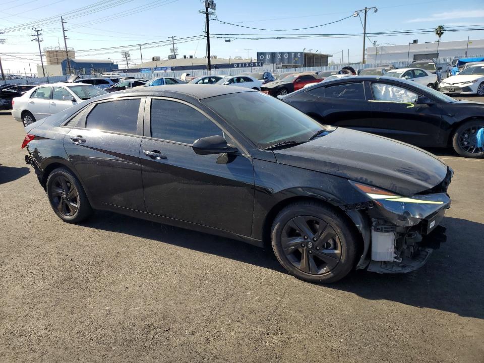 2021 Hyundai Elantra VIN 5NPLM4AG5MH019382 COPART salvage auction — SIDE, Salvage Title, sold $3,300 on 2026-07-13 (photo 4)