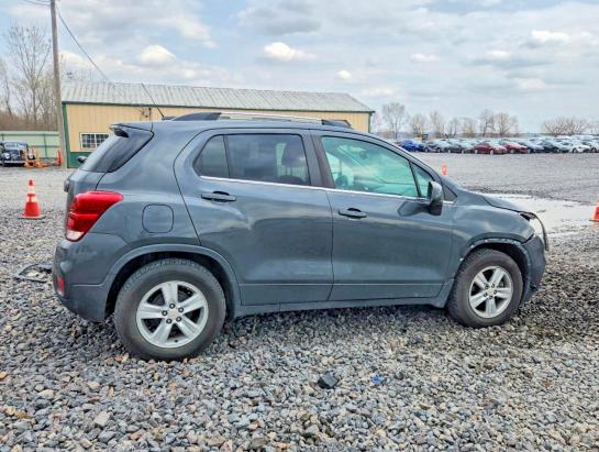 2017 Chevrolet Trax VIN 3GNCJLSB3HL186181 COPART salvage auction — FRONT END, IL, sold $400 on 2026-08-03 (photo 3)