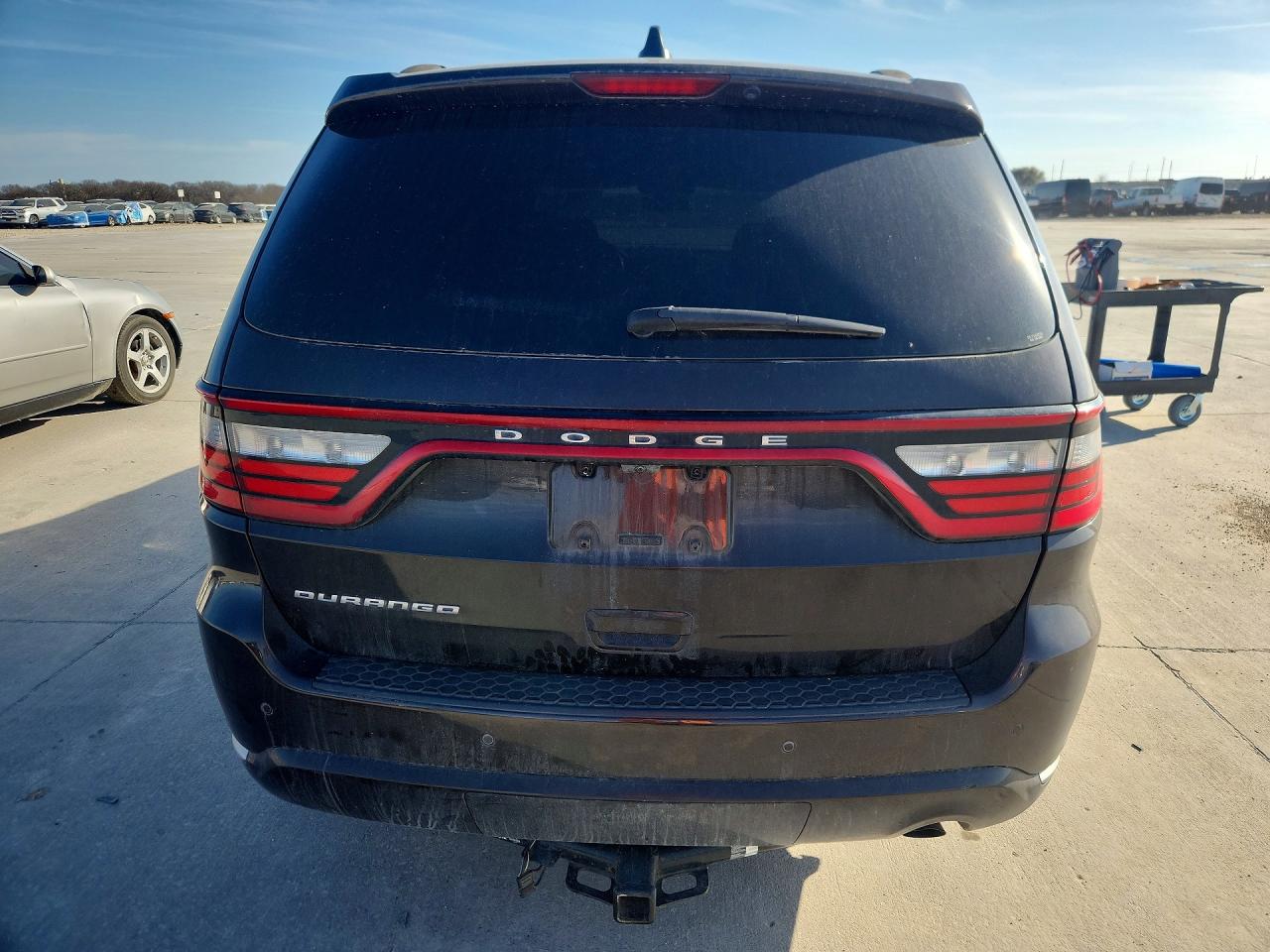 2017 Dodge Durango VIN 1C4RDHAGXHC833398 COPART salvage auction — Side, TX - SALVAGE VEHICLE TITLE, sold $1,600 on 2026-06-25 (photo 6)