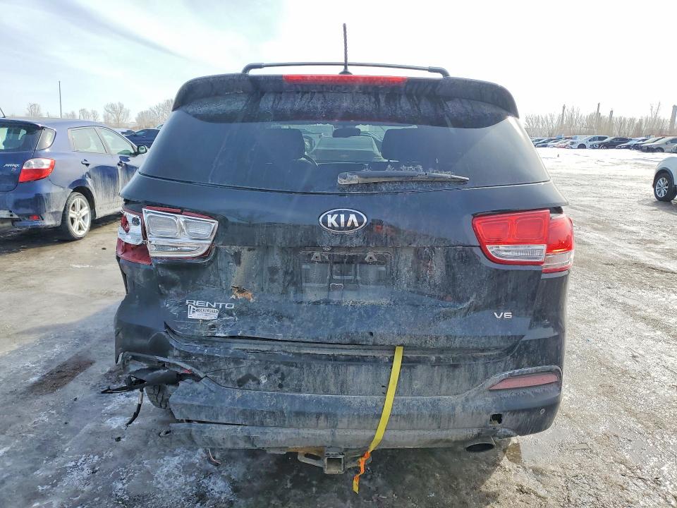 2016 Kia Sorento VIN 5XYPGDA59GG087543 COPART salvage auction — REAR END, Qc - Gravement Accidente, sold $2,800 on 2026-07-14 (photo 6)