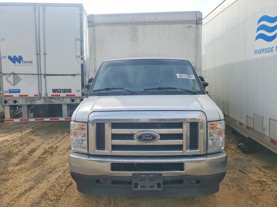 2022 Ford E-450 VIN 1FDXE4FN5NDC07389 COPART salvage auction — MECHANICAL, Al - Certificate Of Title, sold $3,985 on 2026-07-07 (photo 5)