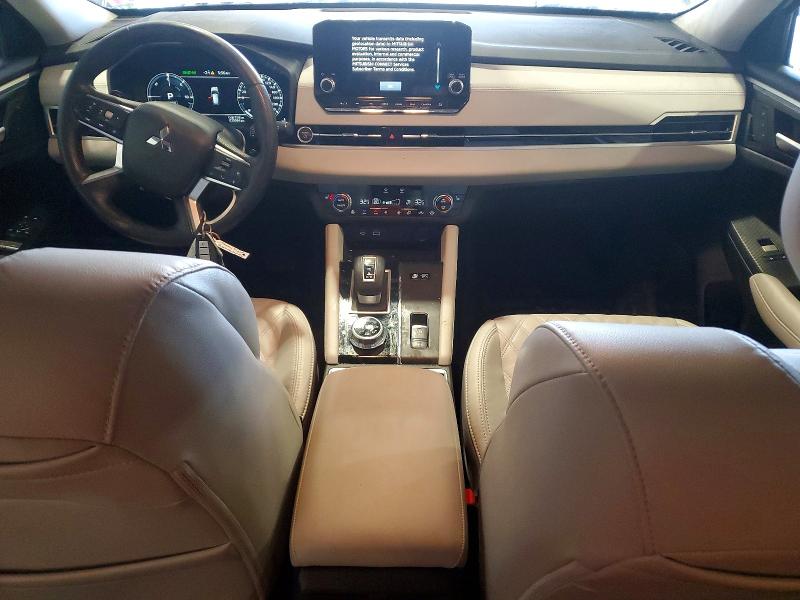 2025 Mitsubishi Outlander VIN JA4T5VA95SZ601034 COPART salvage auction — FRONT END, Pe - Salvage Title, sold $21,300 on 2026-07-23 (photo 8)