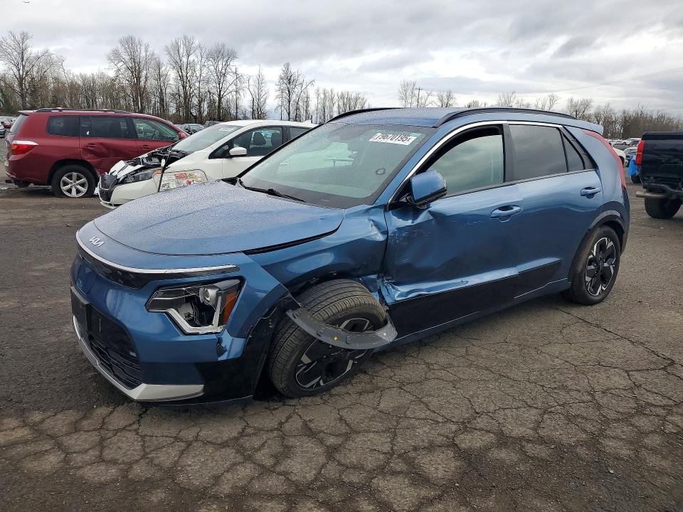 2024 Kia Niro VIN KNDCR3L17R5125635 COPART salvage auction — SIDE, Or - Lien Papers Salvage, sold $6,700 on 2026-07-13 (photo 1)