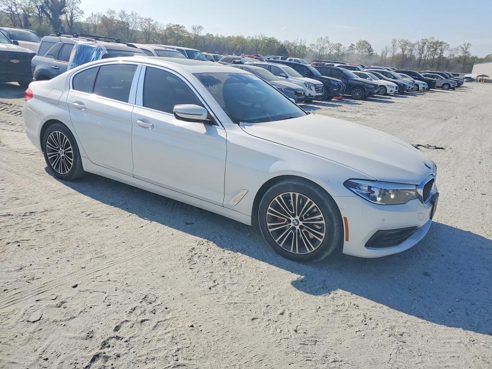 2019 BMW 5 series VIN WBAJA5C56KG900947 COPART salvage auction — MINOR DENT/SCRATCHES, SC - CERTIFICATE OF TITLE, sold $5,700 on 2026-07-15 (photo 4)