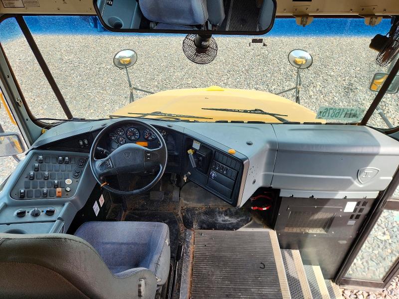 2013 Ic VIN 4DRBUSKPXDB299960 COPART salvage auction — NORMAL WEAR, Ks - Certificate Of Title, sold $3,000 on 2026-07-30 (photo 5)