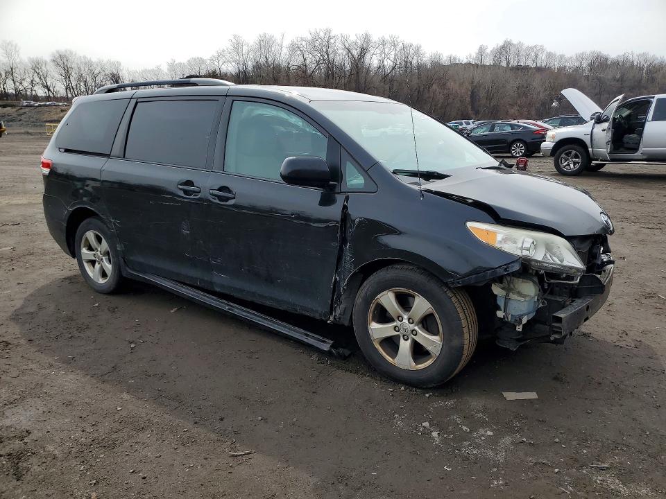 2014 Toyota VIN 5TDKK3DC5ES432032 COPART salvage auction — FRONT END, Salvage Title, sold $925 on 2026-07-09 (photo 4)