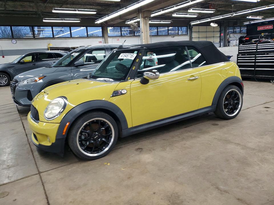 2010 Mini Cooper VIN WMWMS3C57ATY50869 COPART salvage auction — MECHANICAL, Il - Certificate Of Title, sold $550 on 2026-07-06 (photo 1)
