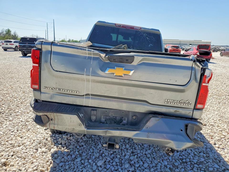 2024 Chevrolet Silverado VIN 2GC4YREY0R1202920 COPART salvage auction — SIDE, Tx - Salvage Vehicle Title, sold $70 on 2026-07-09 (photo 6)