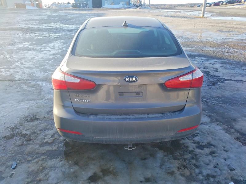2014 Kia Forte VIN KNAFX4A65E5126295 COPART salvage auction — FRONT END, Qc - Gravement Accidente, sold $1,450 on 2026-07-07 (photo 6)