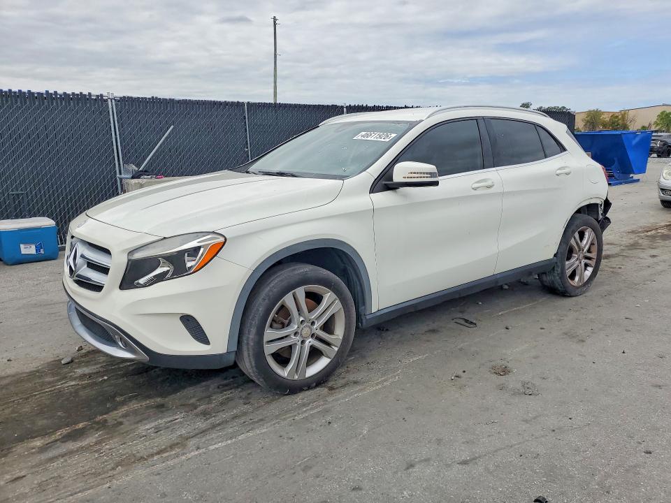 2015 Mercedes-benz Gla-class VIN WDCTG4GB7FJ181960 COPART salvage auction — REAR END, Fl - Certificate Of Title, sold $2,500 on 2026-07-28 (photo 1)