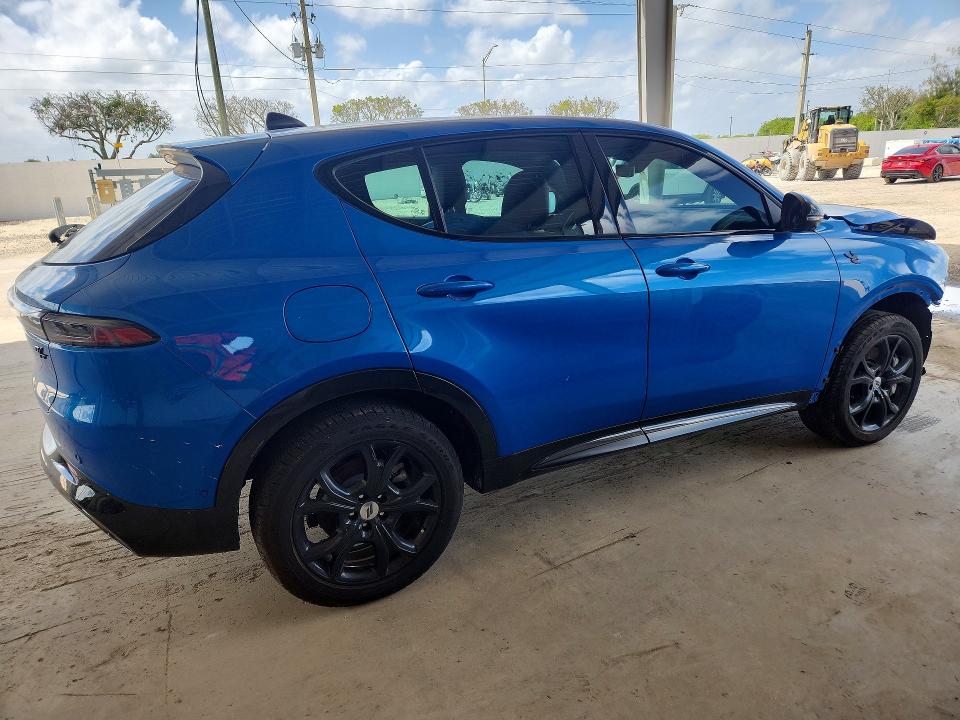 2024 Dodge Hornet VIN ZACPDFDW3R3A20021 COPART salvage auction — FRONT END, Salvage Title, sold $4,400 on 2026-08-04 (photo 3)