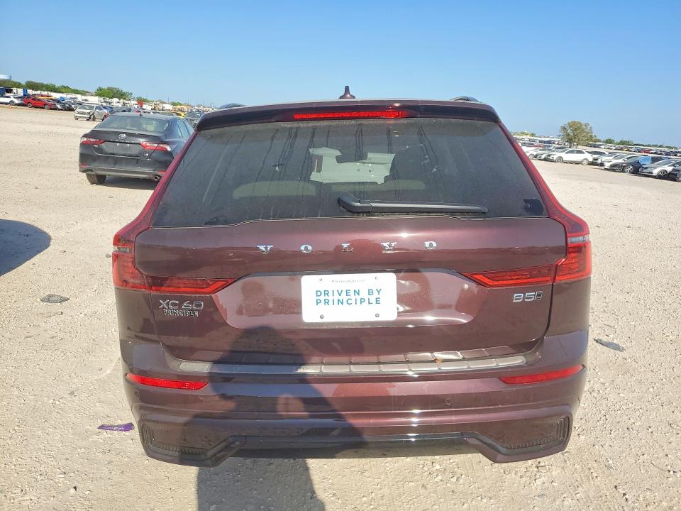 2026 Volvo Xc60 VIN YV4M12RM1T1408616 COPART salvage auction — ALL OVER, Tx - Salvage Vehicle Title, sold $19,500 on 2026-07-09 (photo 6)
