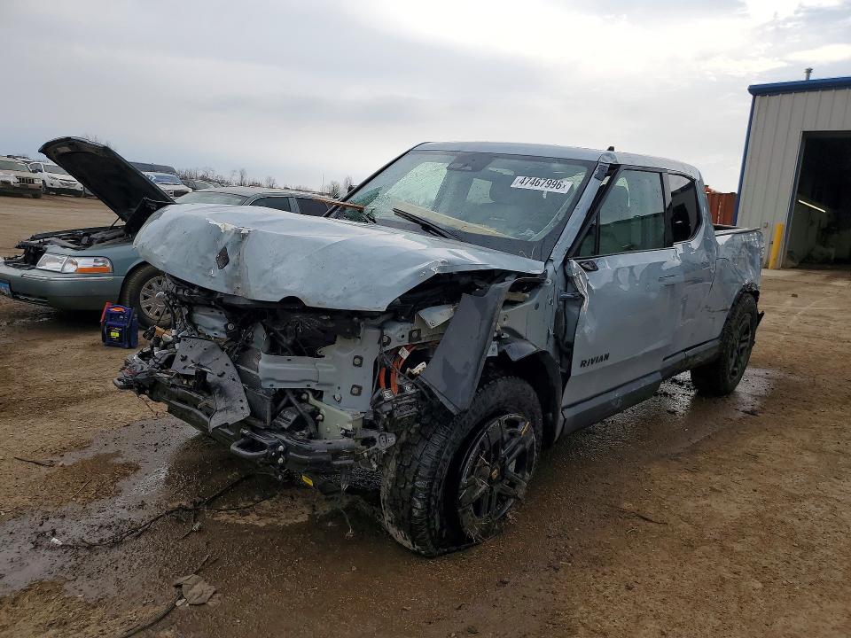 2025 Rivian R1t VIN 7FCTGBAA0SN040168 — COPART salvage auction photo