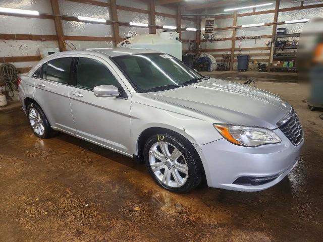 2011 Chrysler 200 VIN 1C3BC1FB6BN562364 COPART salvage auction — Burn Interior, IL - CERTIFICATE OF TITLE, sold $50 on 2026-07-23 (photo 4)