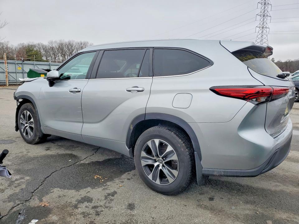 2023 Toyota Highlander hybrid VIN 5TDKBRCH3PS126997 COPART salvage auction — FRONT END, Va - Cert Of Title - Salvage, sold $14,200 on 2026-07-07 (photo 2)