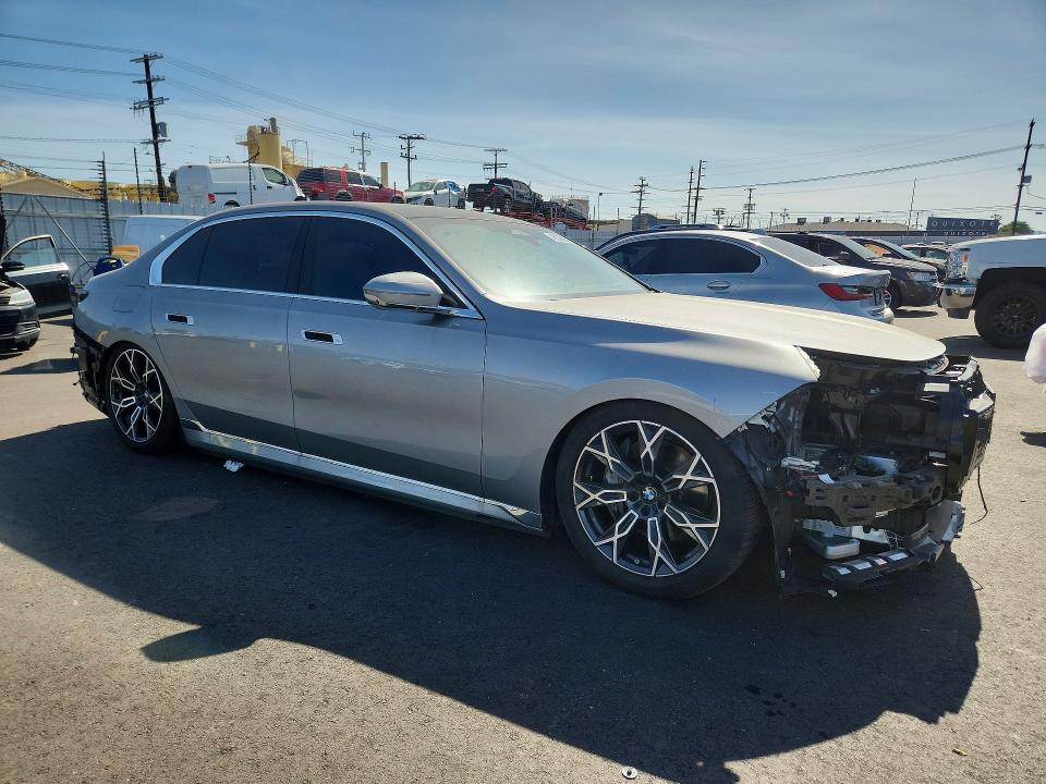 2025 BMW I7 VIN WBY43EJ03SCU58460 COPART salvage auction — REAR END, Ca - Salvage Certificate, sold $31,250 on 2026-07-06 (photo 4)