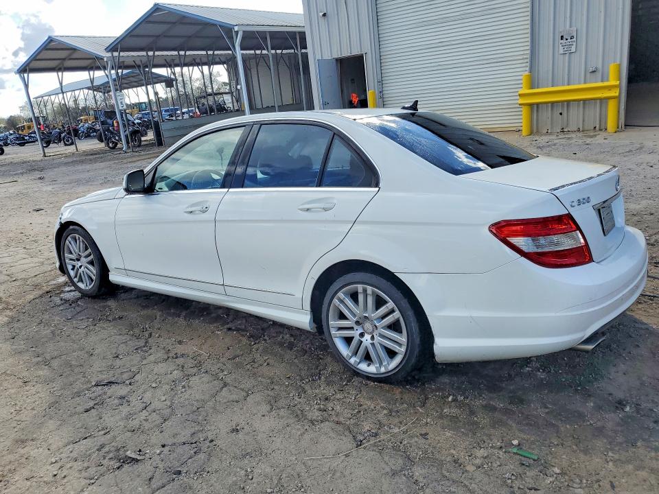 2009 Mercedes-benz C-klasse VIN WDDGF81XX9R063290 COPART salvage auction — SIDE, Ga - Cert Of Title-Salvage, sold $600 on 2026-07-31 (photo 2)