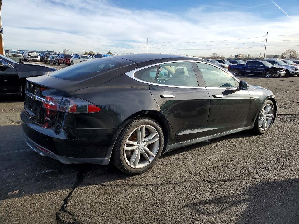 2013 Tesla VIN 5YJSA1CN1DFP16187 COPART salvage auction — FRONT END, Co - Public - Salvage Title, sold $2,600 on 2026-07-23 (photo 3)