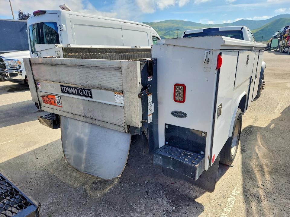 2018 Ram 4500 VIN 3C7WRKBL6JG242925 COPART salvage auction — MINOR DENT/SCRATCHES, CA - CERTIFICATE OF TITLE, sold $7,900 on 2026-07-27 (photo 3)