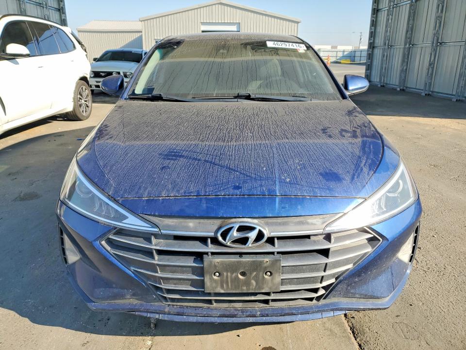 2019 Hyundai Elantra VIN 5NPD84LFXKH435440 COPART salvage auction — MINOR DENT/SCRATCHES, Ca - Dis/Dlr/Exp Only Clean Title, sold $1,300 on 2026-07-09 (photo 5)