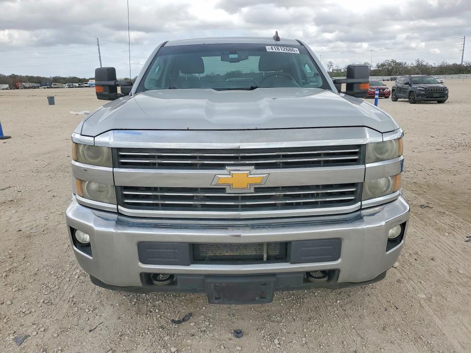 2015 Chevrolet Silverado 2500 VIN 1GC2CVE86FZ539514 COPART salvage auction — MINOR DENT/SCRATCHES, Tx - Certificate Of Title, sold $4,300 on 2026-07-02 (photo 5)