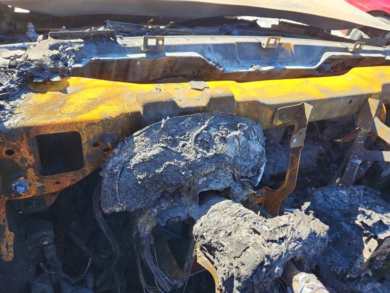 2008 Pontiac Torrent VIN 2CKDL737X86007477 COPART salvage auction — BURN, Mi - Dealer Only Clean Title, sold $175 on 2026-07-23 (photo 9)