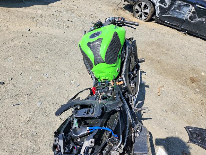 2022 Kawasaki Zx636 VIN JKBZXJH14NA013038 COPART salvage auction — ALL OVER, Md - Cert Of Salvage > 75% Damage, sold $2,550 on 2026-07-02 (photo 6)