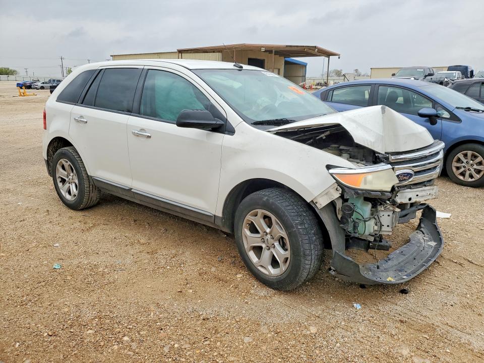 2011 Ford Edge VIN 2FMDK3JC1BBB14317 COPART salvage auction — FRONT END, Tx - Salvage Vehicle Title, sold $200 on 2026-07-02 (photo 4)