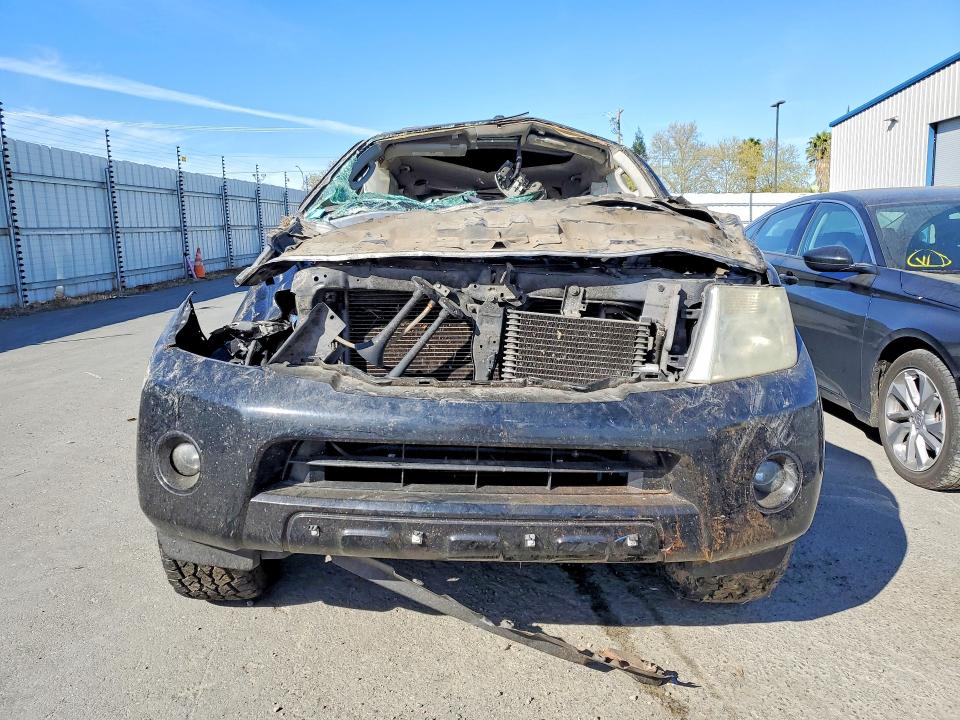 2012 Nissan Pathfinder VIN 5N1AR1NNXCC629901 COPART salvage auction — ROLLOVER, Ca - Salvage Certificate, sold $750 on 2026-07-02 (photo 5)