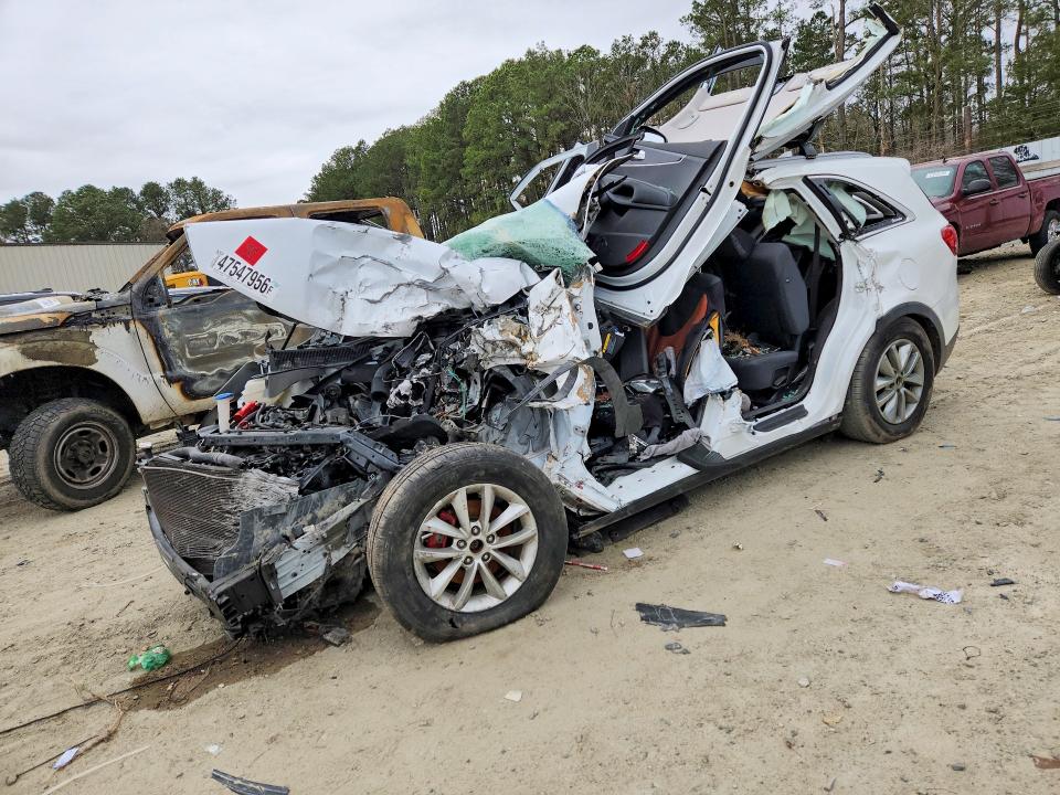 2017 Kia Sorento VIN 5XYPG4A30HG262679 COPART salvage auction — ALL OVER, Md - Cert Of Salvage > 75% Damage, sold $275 on 2026-07-14 (photo 1)