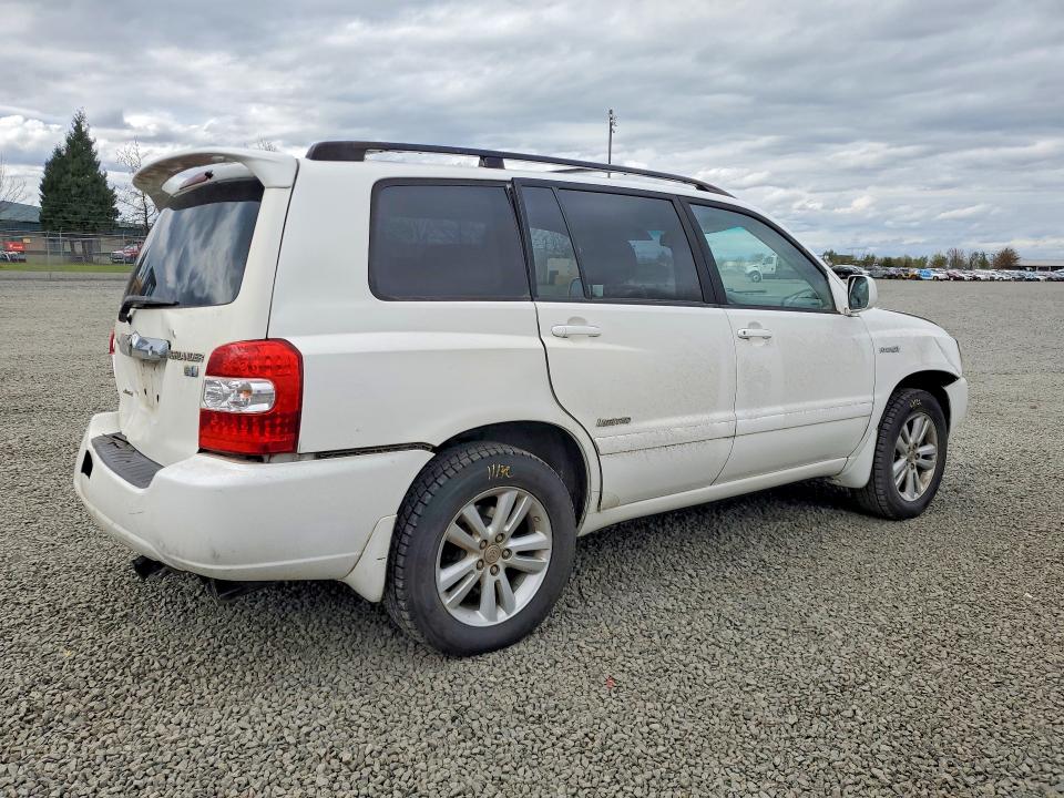 2006 Toyota Highlander hybrid VIN JTEEW21AX60019991 COPART salvage auction — REAR END, Or - Lien Papers Salvage, sold $200 on 2026-07-14 (photo 3)