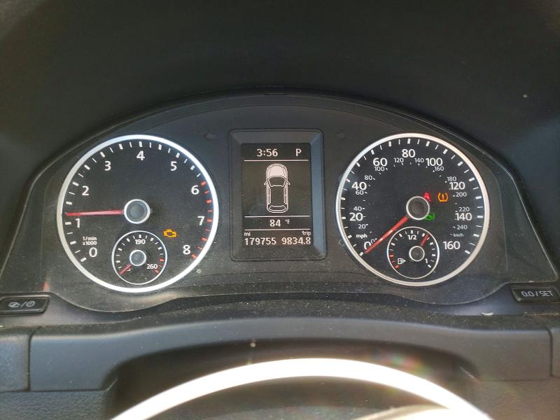 2015 Volkswagen Tiguan VIN WVGAV7AX8FW597183 COPART salvage auction — NORMAL WEAR, Ca - Dis/Dlr/Exp Only Clean Title, sold $600 on 2026-07-21 (photo 9)