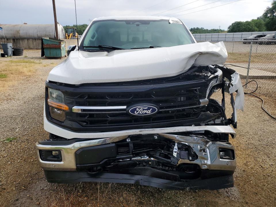 2024 Ford F-150 VIN 1FTFW3L84RKF25186 COPART salvage auction — FRONT END, CA - DIS/DLR/EXP ONLY CLEAN TITLE, sold $16,200 on 2026-07-09 (photo 5)