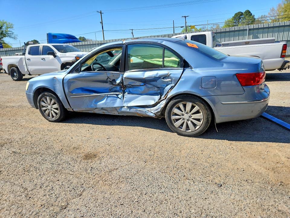 2009 Hyundai Sonata VIN 5NPEU46C19H561228 COPART salvage auction — SIDE, LA - CERT OF TITLE-SALVAGE, sold $125 on 2026-07-09 (photo 2)
