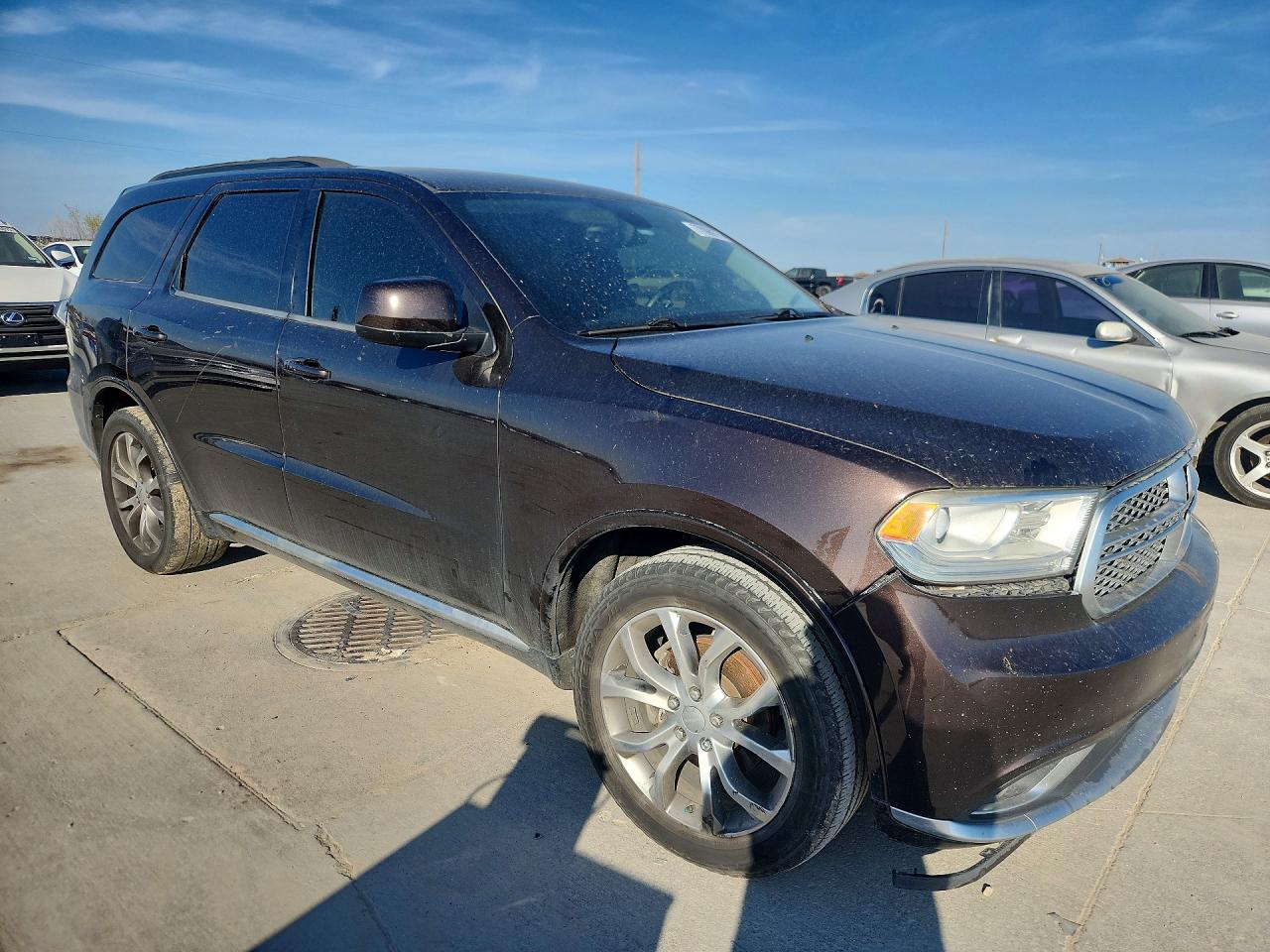 2017 Dodge Durango VIN 1C4RDHAGXHC833398 COPART salvage auction — Side, TX - SALVAGE VEHICLE TITLE, sold $1,600 on 2026-06-25 (photo 4)
