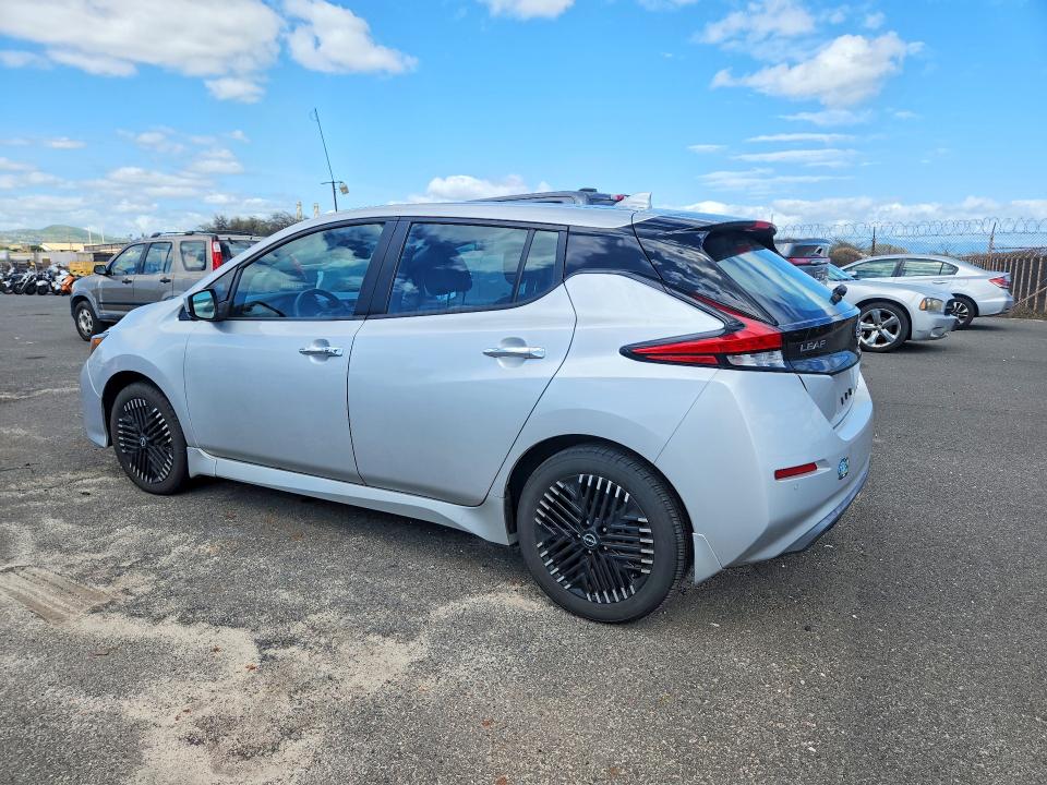 2025 Nissan Leaf VIN 1N4CZ1CV3SC557606 COPART salvage auction — WATER/FLOOD, HI - CERTIFICATE OF SALVAGE, sold $1,750 on 2026-07-27 (photo 2)