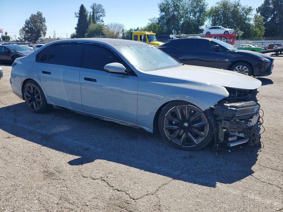 2024 BMW 7er VIN WBA23EH05RCR52518 COPART salvage auction — FRONT END, Salvage Title, sold $20,200 on 2026-07-21 (photo 4)