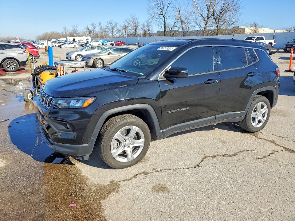 2023 Jeep Compass VIN 3C4NJDBN6PT500874 COPART salvage auction — MINOR DENT/SCRATCHES, Mo - Certificate Of Title, sold $16,400 on 2026-07-02 (photo 1)
