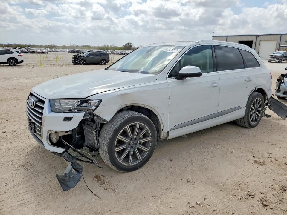 2017 Audi Q7 VIN WA1LAAF71HD016162 COPART salvage auction — REAR END, TX - SALVAGE VEHICLE TITLE, sold $225 on 2026-07-30 (photo 1)