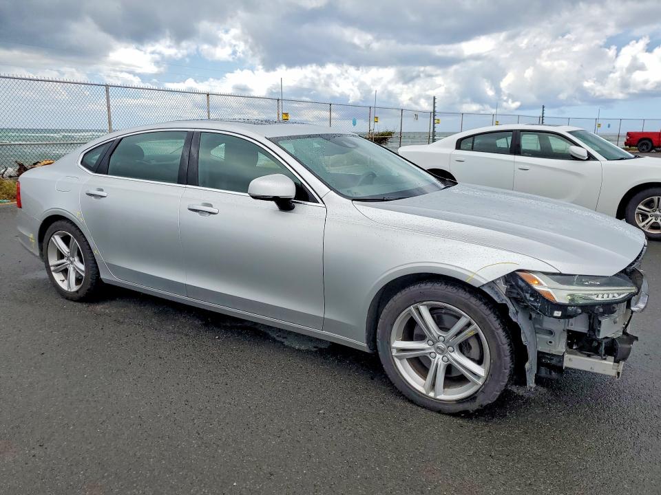 2018 Volvo S90 VIN LVY982AK0JP035991 COPART salvage auction — FRONT END, Hi - Certificate Of Salvage, sold $975 on 2026-07-20 (photo 4)