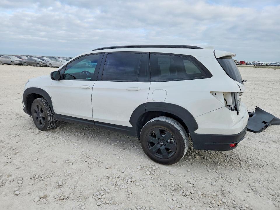 2022 Honda Pilot VIN 5FNYF6H87NB077875 COPART salvage auction — REAR END, Tx - Salvage Vehicle Title, sold $14,300 on 2026-07-02 (photo 2)
