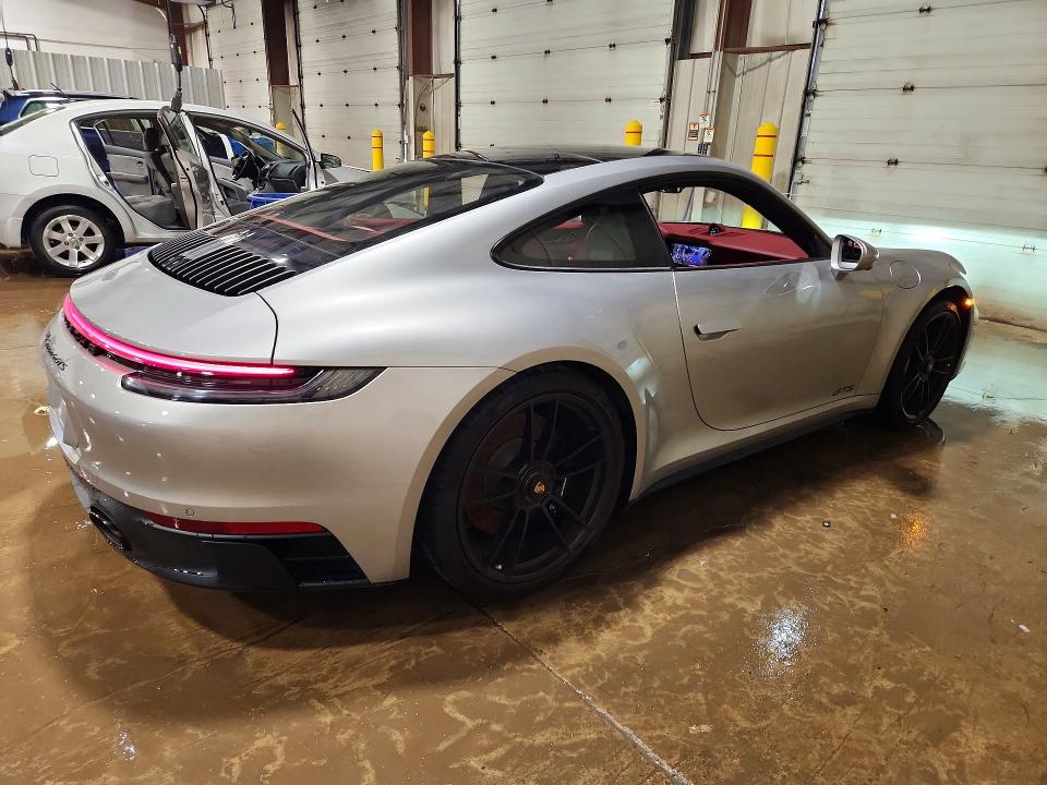 2023 Porsche 911 VIN WP0AB2A95PS221342 COPART salvage auction — WATER/FLOOD, PA - CERT OF SALVAGE-W=FLOOD VEH, sold $116,000 on 2026-08-18 (photo 3)