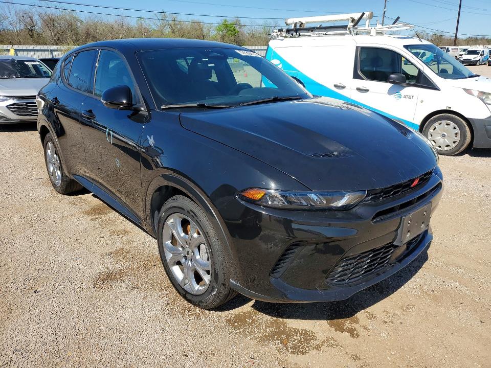 2024 Dodge Hornet VIN ZACPDFCW8R3A32263 COPART salvage auction — MECHANICAL, FL - CERT OF TITLE SLVG REBUILDABLE, sold $6,000 on 2026-07-13 (photo 4)