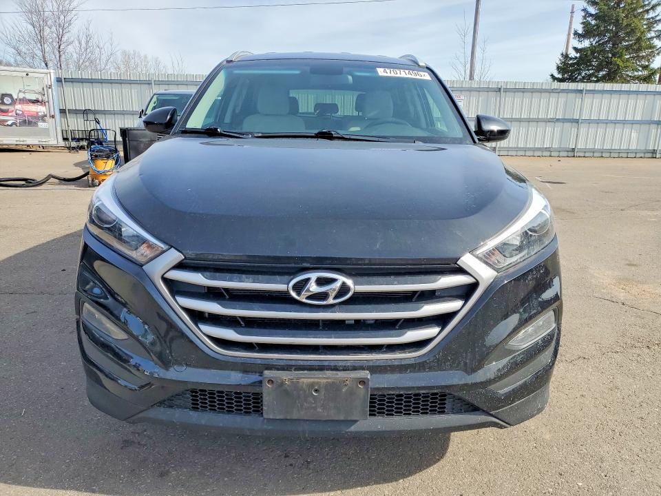 2018 Hyundai Tucson VIN KM8J3CA40JU674640 COPART salvage auction — VANDALISM, Wv - Salvage Certificate, sold $300 on 2026-07-21 (photo 5)