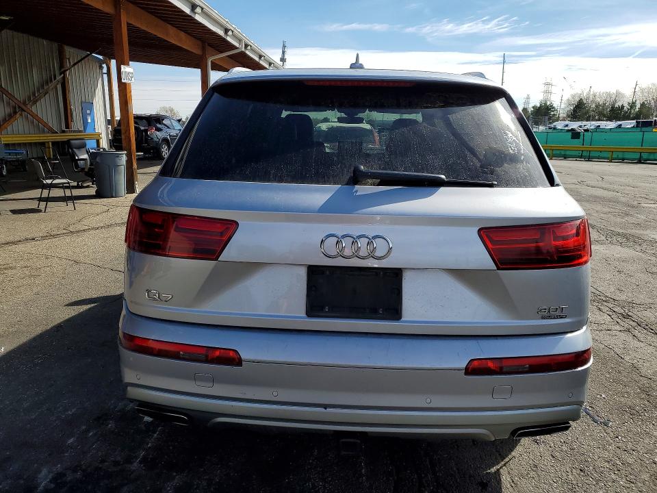 2018 Audi Q7 VIN WA1LAAF75JD052555 COPART salvage auction — NORMAL WEAR, Fl - Dealer Only Clean Title, sold $5,000 on 2026-07-08 (photo 6)