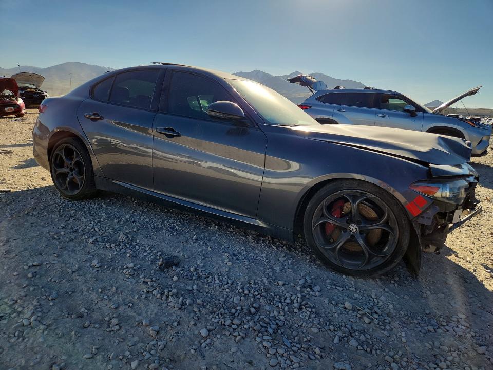 2019 Alfa romeo Giulia VIN ZARFAMBN8K7612888 COPART salvage auction — FRONT END, Salvage Title, sold $350 on 2026-08-21 (photo 4)